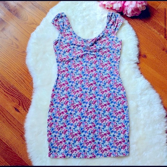 💥 Divided by H&M 🌸 Floral stretchy mini-dress - Picture 2 of 6